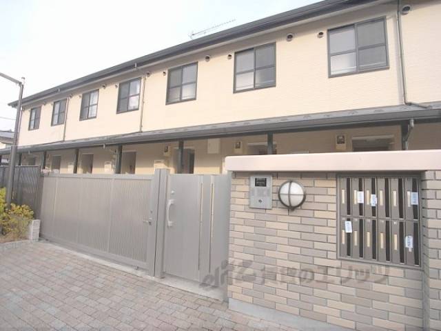 レオネクストファースト外観写真2