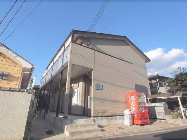 レオパレスダボス外観写真3