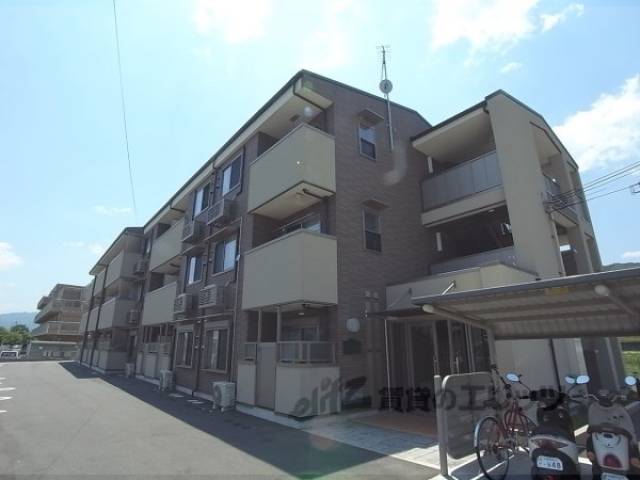 マジコールコーポ外観写真2