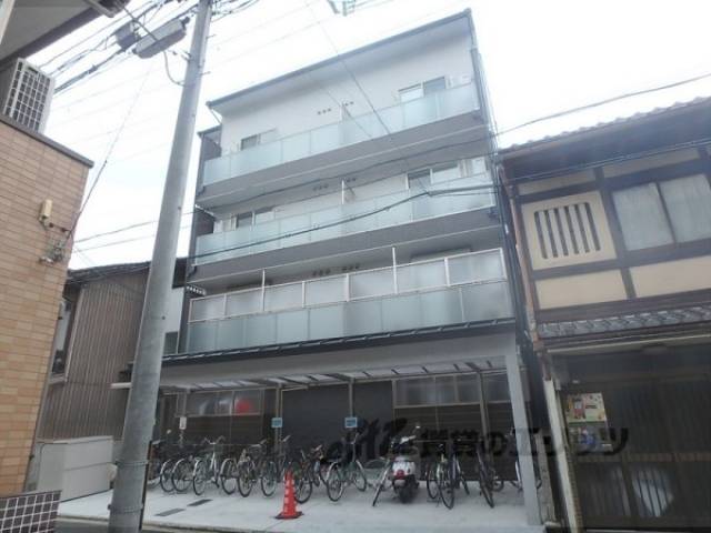 アークリード西院外観写真2