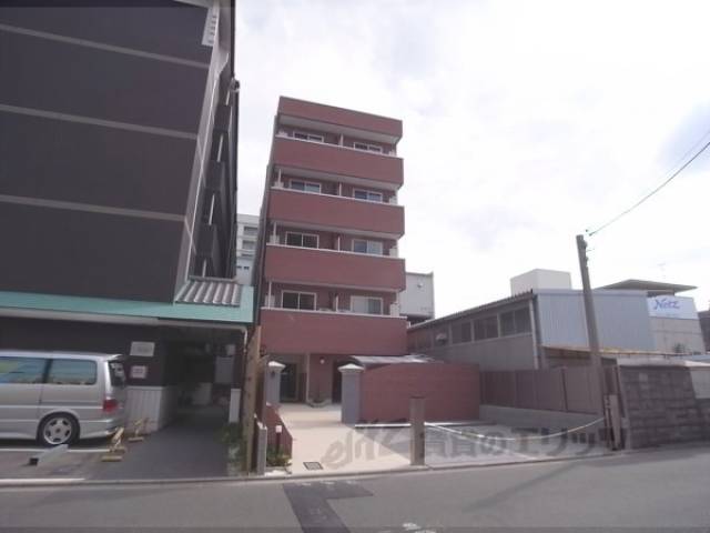 アマデウス萬壽寺葛野大路外観写真2