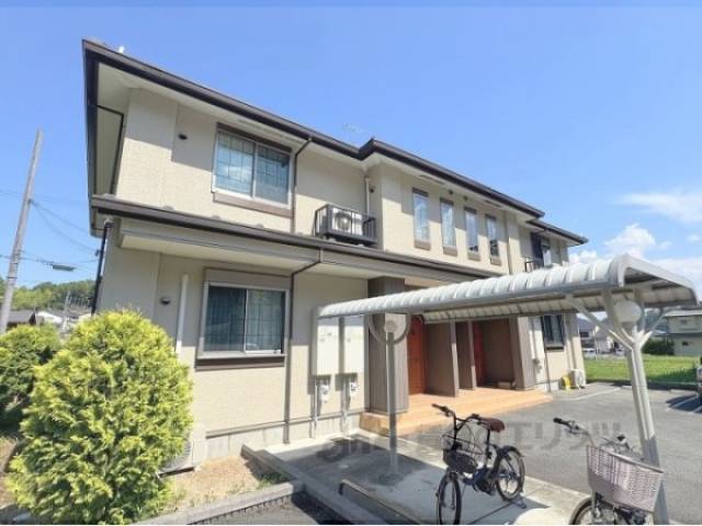 ウエストメゾンクワトロ外観写真1