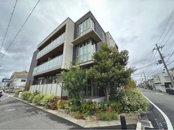 082196の外観写真