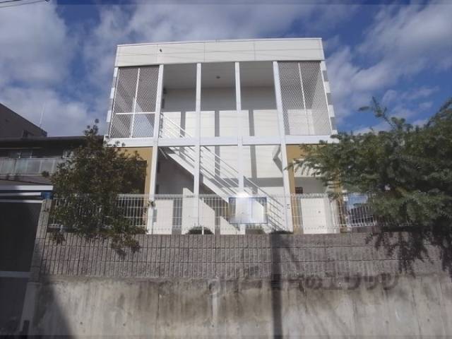 レオパレスカンフォーラ外観写真3