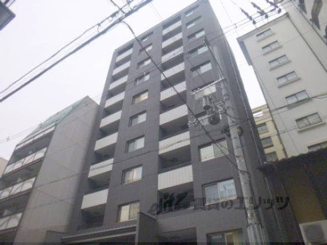 プレサンスロジェ烏丸御池外観写真1