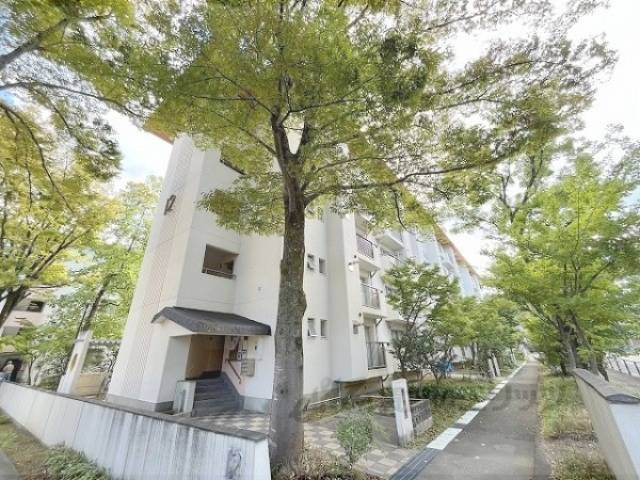 花園団地12号棟外観写真1