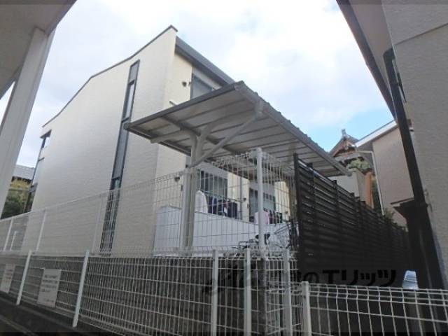 レオパレス鳥羽街道ファミリア外観写真3