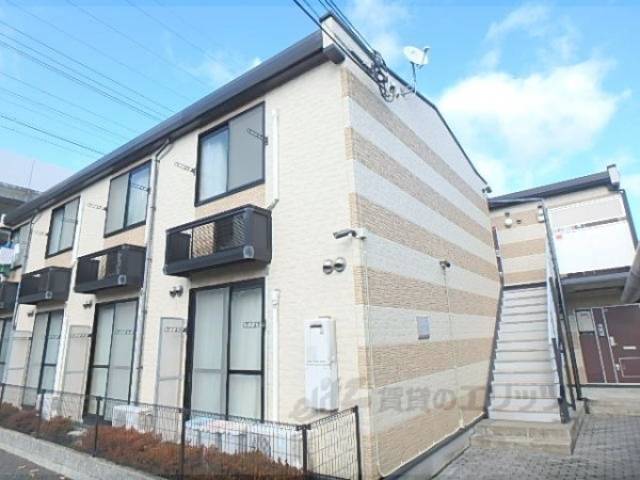 レオパレス比叡外観写真1