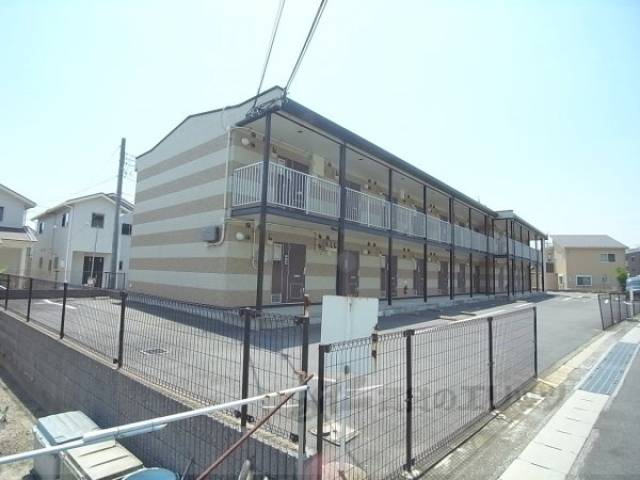 レオパレスポラリス外観写真2