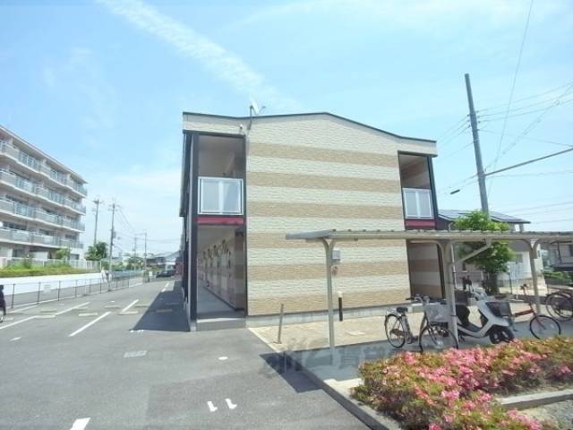 レオパレスポラリス外観写真3