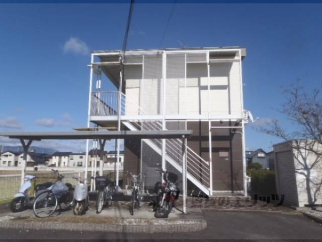 レオパレスグリーンヒルズ３外観写真3