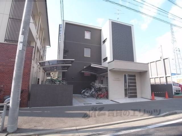 サクシード葛野五条外観写真1