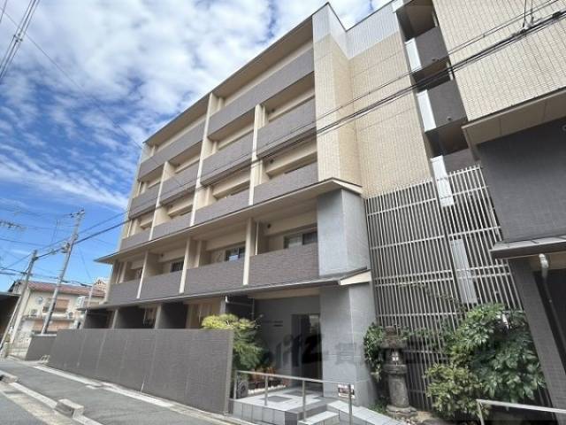 ヴェルディア今出川外観写真1