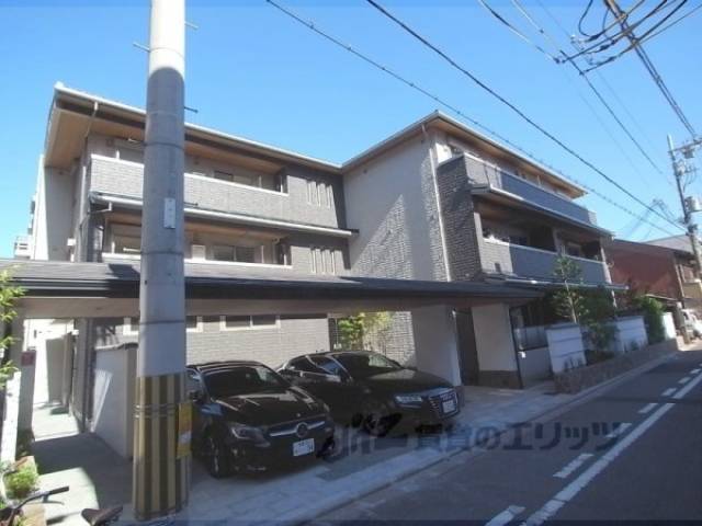 セレーナ室町外観写真3