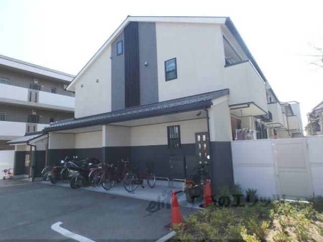 ウェスト・ブライトン外観写真3
