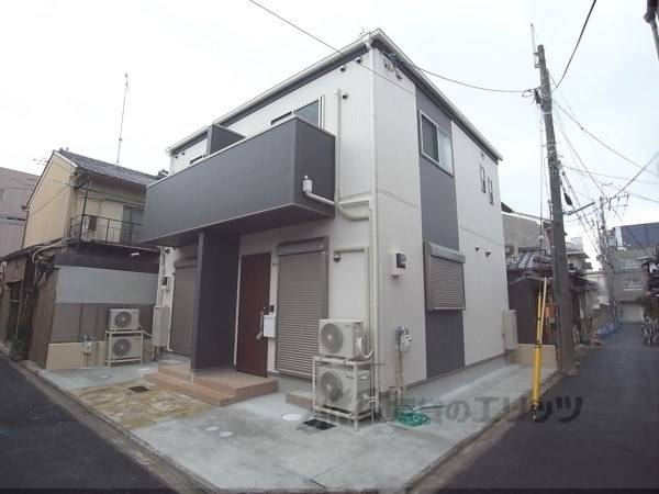 082540の外観写真