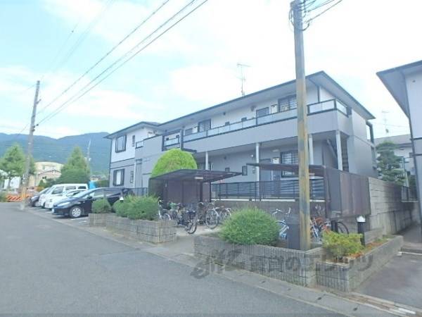 082556の外観写真