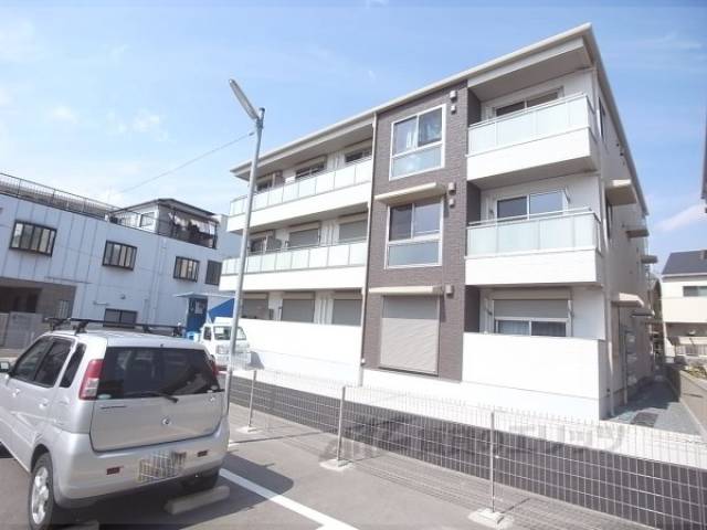 シャーメゾン乙出２外観写真2
