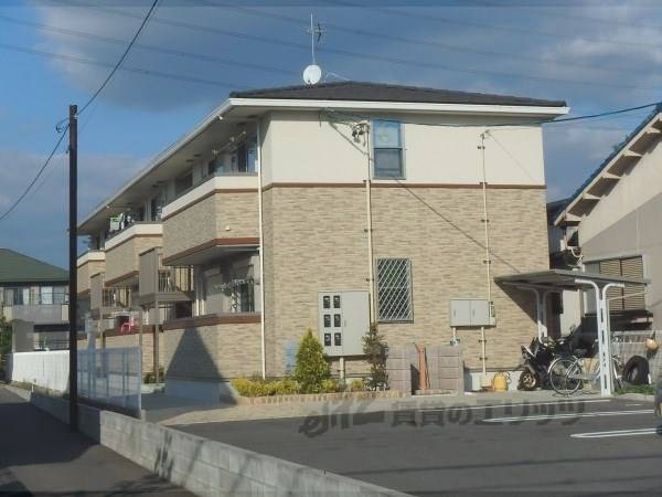 082611の外観写真