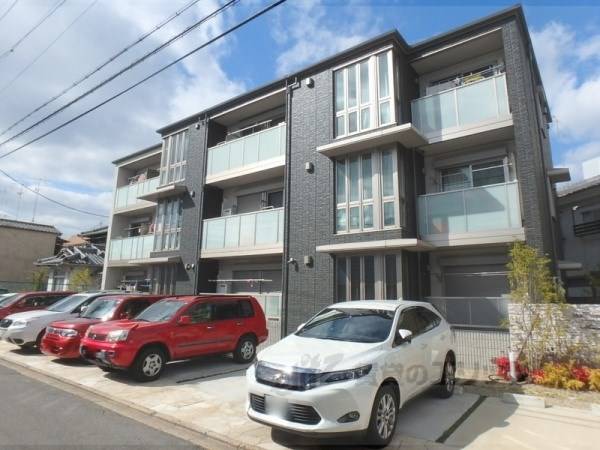 082732の外観写真