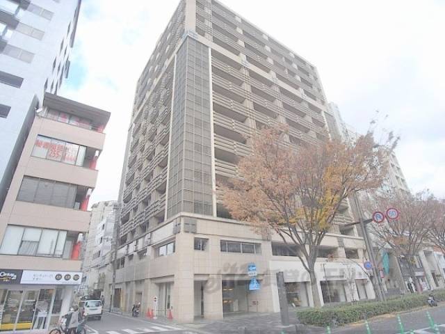 グラン・ブルー御池高倉外観写真1