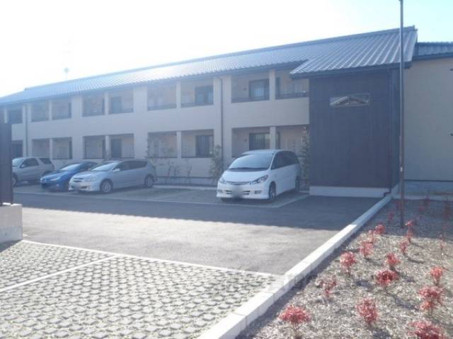 MERCI GARDEN嵯峨外観写真1