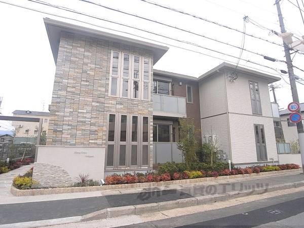 082797の外観写真