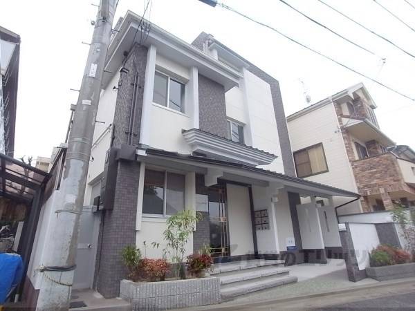 083108の外観写真