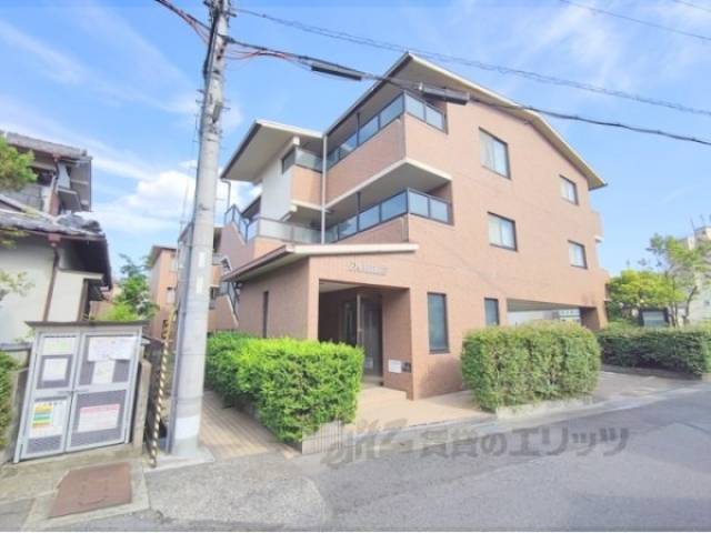 ファミーリエ外観写真2