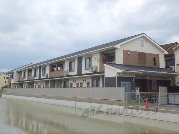 083325の外観写真