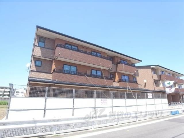 メゾン・ド・ヤマダ１外観写真1