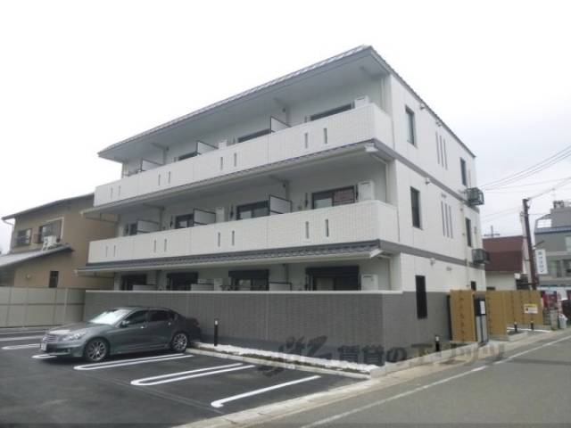 リバーパーク外観写真1