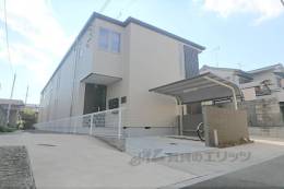 グランソレーユ太秦外観写真