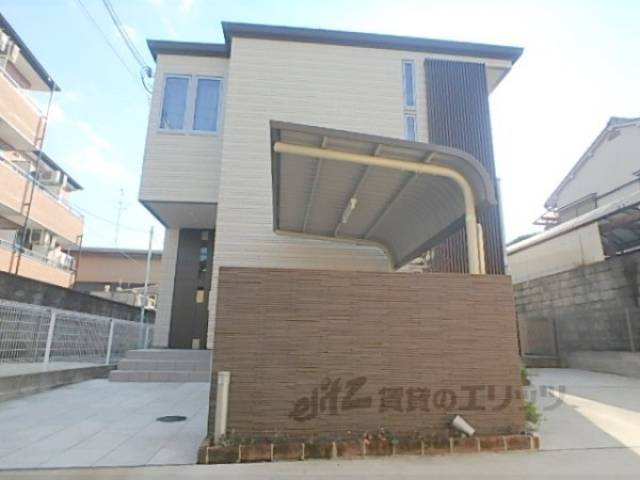 グランソレーユ太秦外観写真2