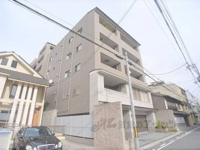 グランエスパス御所南外観写真1