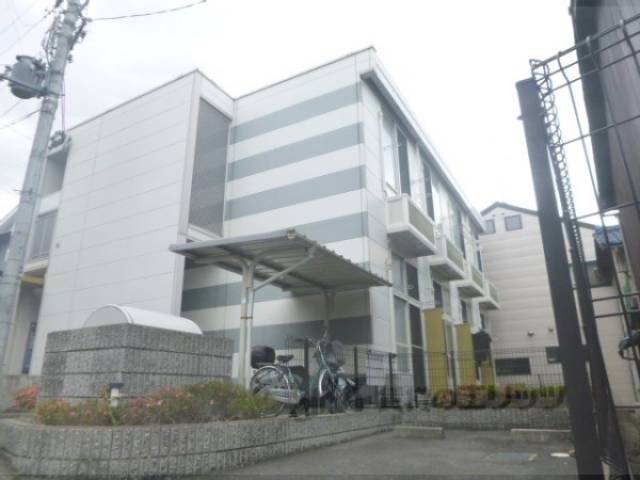 レオパレスイーストヴィレッジ外観写真2