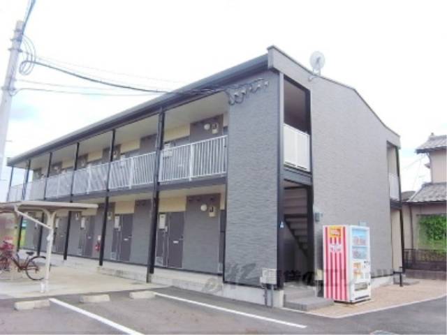 レオパレスブル瀬田外観写真1