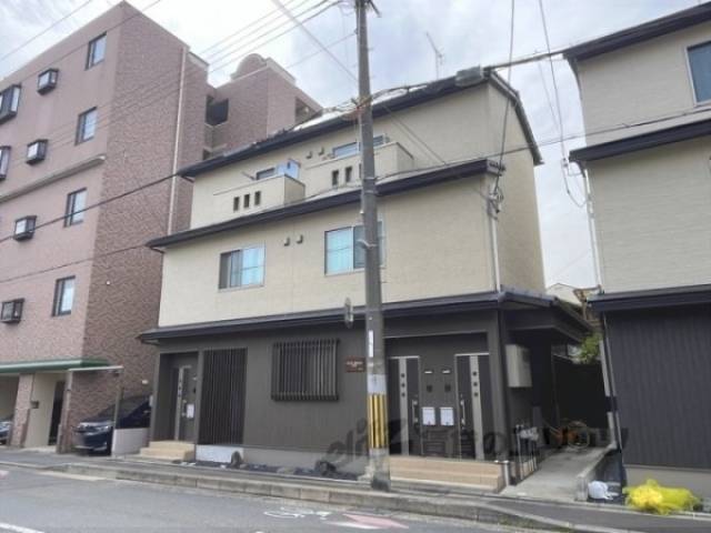 フォレストメゾン花屋町外観写真3