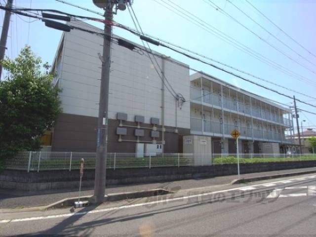 レオパレスＥｆｉｎｉ　１外観写真3