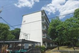 久御山団地44号棟外観写真