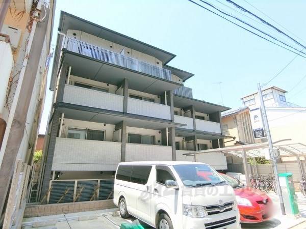 084372の外観写真