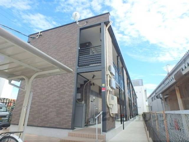 レオパレスディスポレール外観写真1