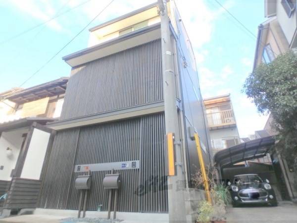 084386の外観写真