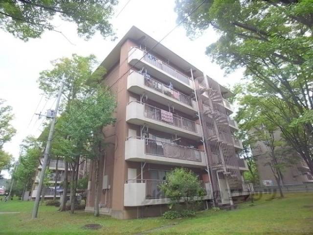 花園団地24号棟外観写真1