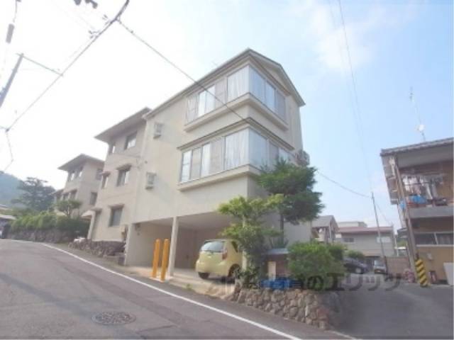 MOMO1973外観写真1