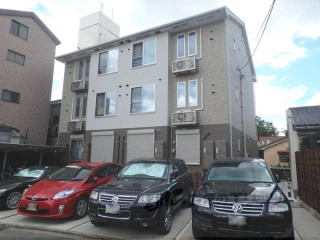 ラフィーネ葛野２外観写真1