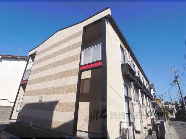 レオパレス淀コンフォート外観写真1