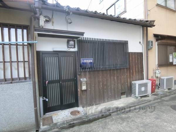 084671の外観写真