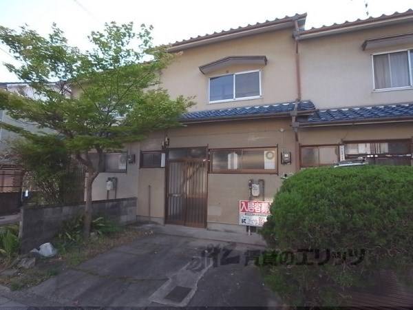 084681の外観写真