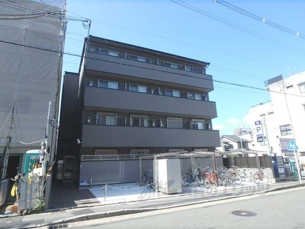 084897の外観写真
